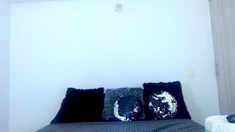 renatabrownn28 online show from September 2025 01:49:01 AM