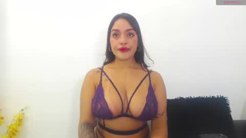 Snapshot of renatabrownn28 chatting on July 2026 03:56:02 AM renatabrownn28 online show from July 2026 03:56:02 AM