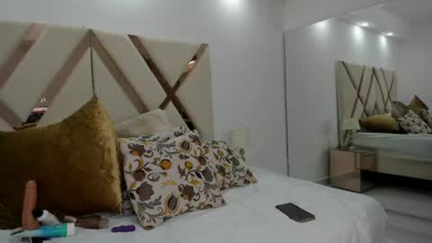 Snapshot of renatacox chatting on June 2026 10:02:01 PM Renata online show from June 2026 10:02:01 PM