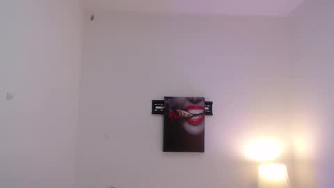 renataj online show from November 2025 06:57:01 PM