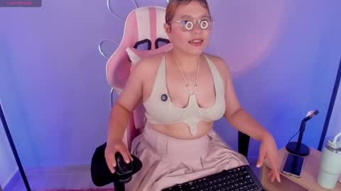 Renata Jones online show from April 2026 07:55:02 PM