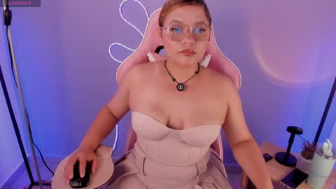 Renata Jones online show from May 2026 08:28:02 PM