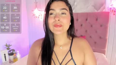 Snapshot of renatapeach chatting on May 2026 02:39:01 AM RenataPeach online show from May 2026 02:39:01 AM
