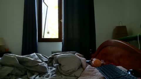 Renatta online show from September 2025 08:27:01 AM