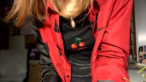 Mia online show from February 2026 04:35:01 PM