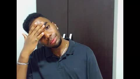 Rene online show from November 2025 09:36:01 PM