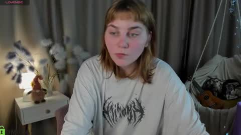 rene_shine online show from October 2025 10:28:02 AM