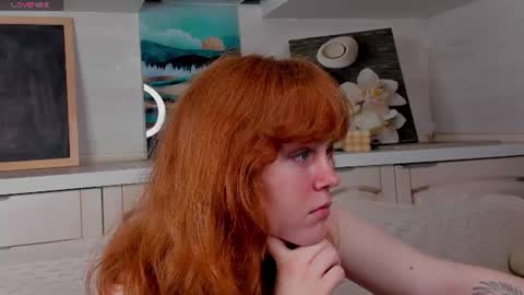 reneefoxy_ online show from June 2026 01:16:02 AM