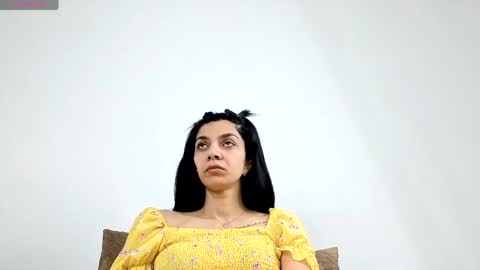 Snapshot of reneevoss chatting on April 2026 03:35:02 AM Rena online show from April 2026 03:35:02 AM