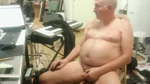 renefr online show from September 2025 09:48:01 PM