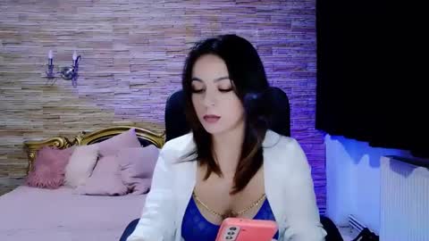 renesmesweet online show from January 2025 01:11:01 PM