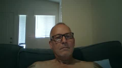 Snapshot of renewaz chatting on April 2026 06:55:01 PM Renewaz online show from April 2026 06:55:01 PM