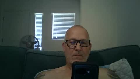 Snapshot of renewaz chatting on May 2026 05:40:01 PM Renewaz online show from May 2026 05:40:01 PM