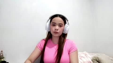 Snapshot of renitapinheiro chatting on June 2026 11:23:02 AM Charlotte online show from June 2026 11:23:02 AM
