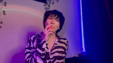 rennuts online show from December 2024 06:15:01 PM