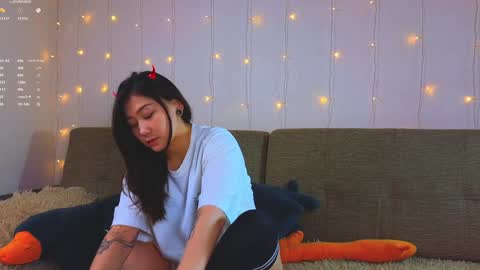 Snapshot of renochka chatting on December 2024 02:17:02 PM renochka online show from December 2024 02:17:02 PM