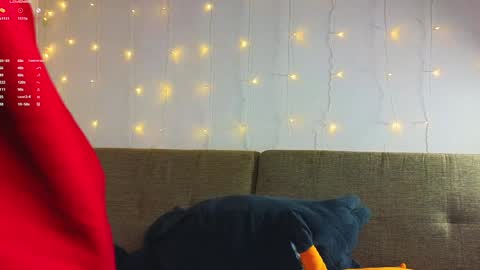 Snapshot of renochka chatting on December 2024 03:03:01 PM renochka online show from December 2024 03:03:01 PM