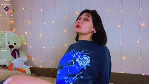 Snapshot of renochka chatting on February 2025 04:46:01 PM renochka online show from February 2025 04:46:01 PM