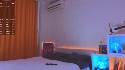 Snapshot of renochka chatting on November 2025 07:17:01 AM renochka online show from November 2025 07:17:01 AM