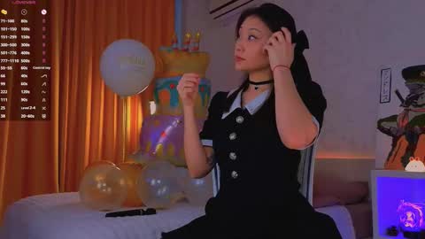 Snapshot of renochka chatting on February 2026 06:33:02 AM renochka online show from February 2026 06:33:02 AM