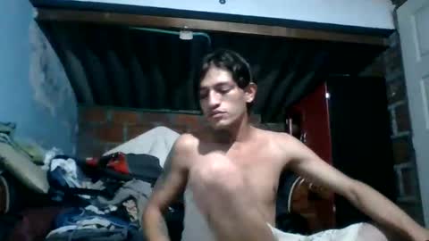Luis online show from May 2026 11:45:01 PM