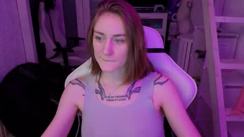 Snapshot of retromarie chatting on February 2026 04:54:02 PM Rie online show from February 2026 04:54:02 PM