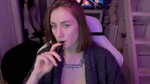 Snapshot of retromarie chatting on February 2026 04:11:02 PM Rie online show from February 2026 04:11:02 PM