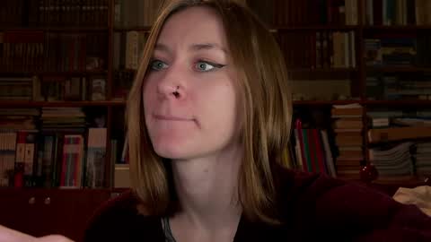 Snapshot of retromarie chatting on April 2026 08:46:02 PM Rie online show from April 2026 08:46:02 PM