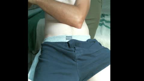 Snapshot of reubendics chatting on April 2026 06:43:01 PM BigDinAZ online show from April 2026 06:43:01 PM