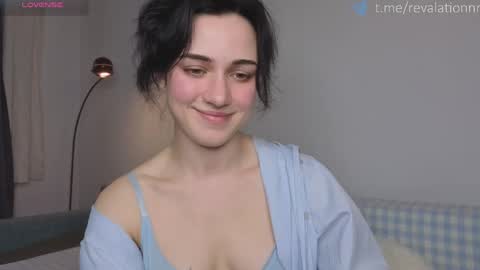 Ewiwi online show from April 2026 03:37:02 PM