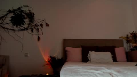 Snapshot of revealyourdarkdesires chatting on April 2026 10:07:02 PM revealyourdarkdesires online show from April 2026 10:07:02 PM