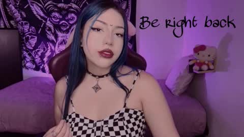 Snapshot of revenmiller_ chatting on October 2025 12:45:01 PM Reven  online show from October 2025 12:45:01 PM