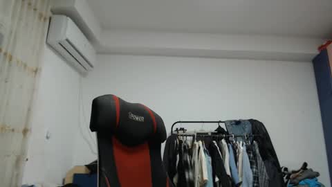 Chris online show from November 2025 04:20:01 PM