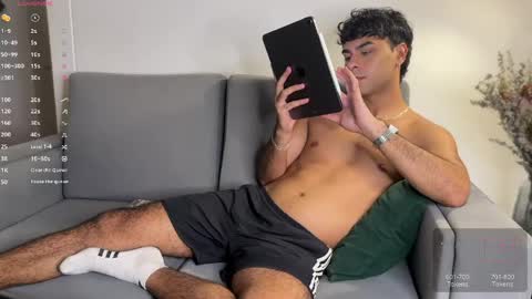 Snapshot of rexxx_stream chatting on May 2026 01:56:01 AM oliver online show from May 2026 01:56:01 AM
