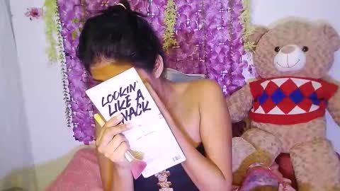 rey26_mila_ online show from April 2026 11:54:02 PM