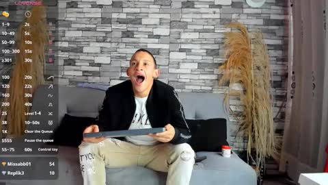 reymasterhot online show from November 2025 07:24:01 PM