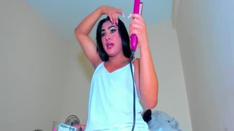 Snapshot of rgmo17 chatting on October 2025 12:02:02 AM ROBERTA online show from October 2025 12:02:02 AM