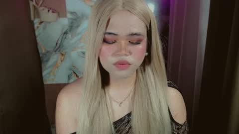 Snapshot of rhetttogo chatting on June 2026 04:56:01 AM - mamerta online show from June 2026 04:56:01 AM