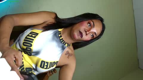 rhianasollway69 online show from November 2025 05:28:02 AM