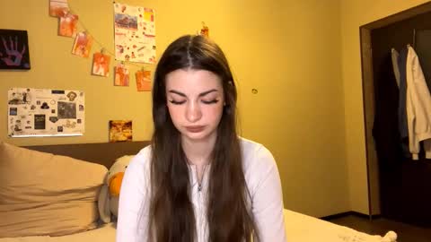 Anna online show from December 2025 01:39:02 PM