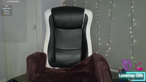 Snapshot of rhyley_rae95 chatting on April 2026 09:50:01 PM Rhyley Rae online show from April 2026 09:50:01 PM