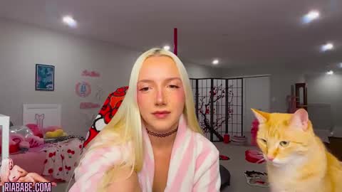 ria  online show from November 2025 04:11:02 AM