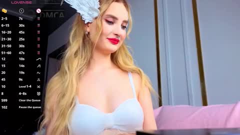 Snapshot of riawoods chatting on March 2026 07:56:02 AM Ria Woods online show from March 2026 07:56:02 AM