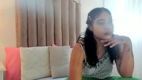 riby  online show from November 2025 07:40:03 PM