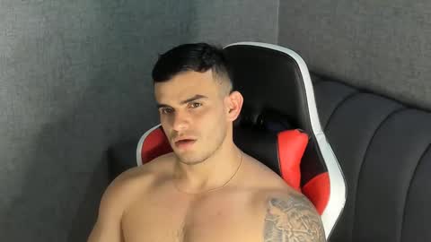 ricardogonzalez666 online show from February 2025 01:09:01 AM