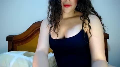 Tina online show from November 2025 06:30:01 PM