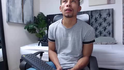 richar_voller online show from December 2024 11:20:02 AM