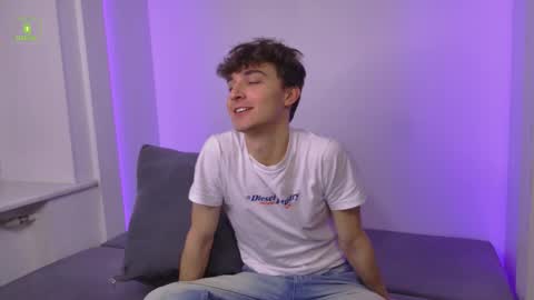 Snapshot of richard_steele_hot chatting on November 2025 03:34:01 PM Richard online show from November 2025 03:34:01 PM