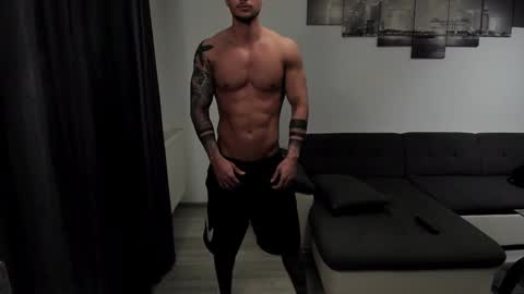 Snapshot of richarddarell chatting on December 2024 05:53:02 AM RichardDarell online show from December 2024 05:53:02 AM