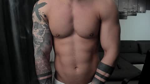 Snapshot of richarddarell chatting on January 2025 05:53:02 AM RichardDarell online show from January 2025 05:53:02 AM